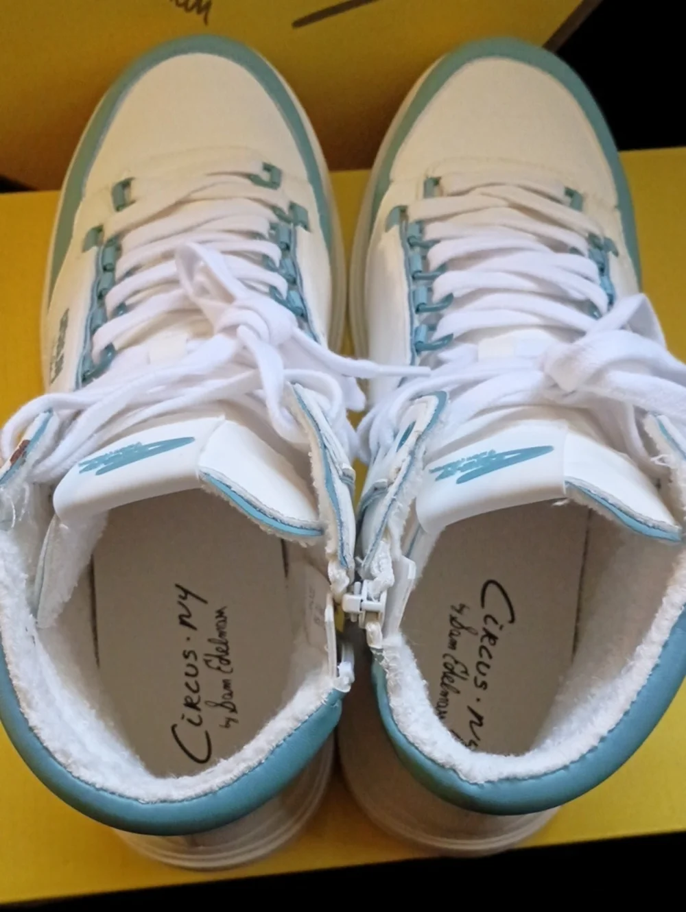 NWB Sam Edelman IRVING in White/BabyBlue High Top LaceUp Sneakers Women Sz 9.5M